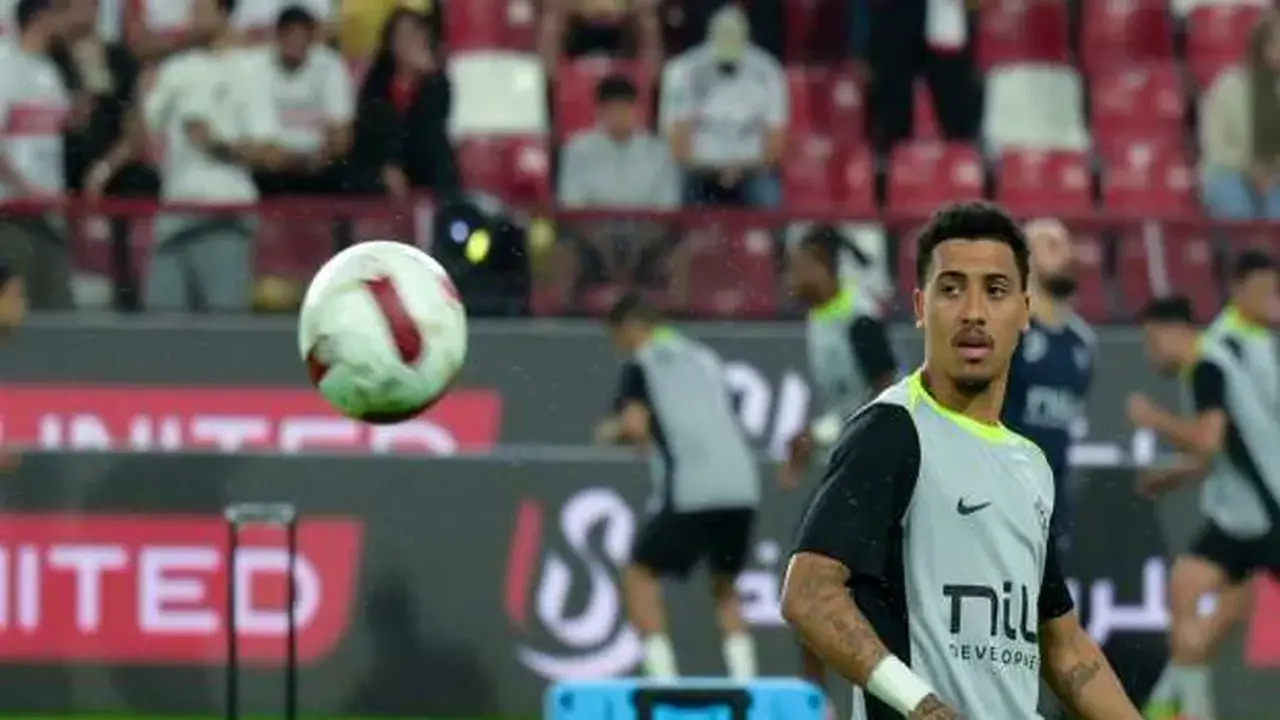 اللاعبون في الزمالك يطالبون بتحديد موعد صرف مستحقاتهم المالية المتأخرة